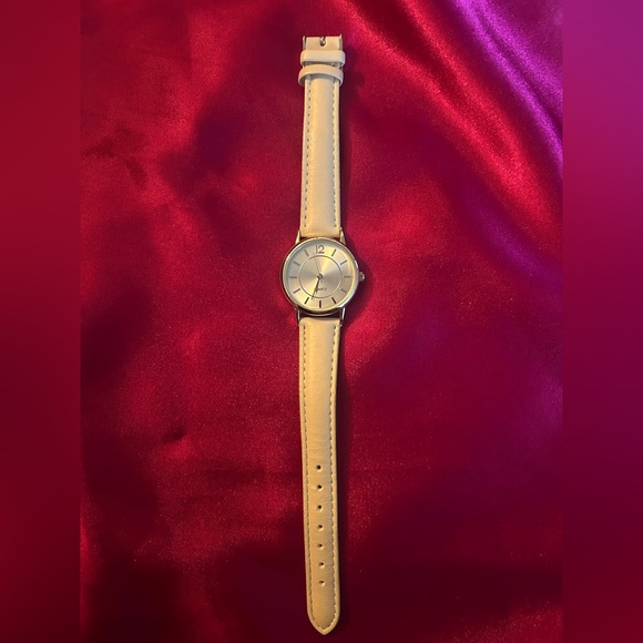 Bulk Lot of Watches. Various Conditions. - Picture 10 of 11